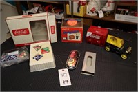 2 Coca- Cola Radios, 1 Clock, 10 pc Light Set