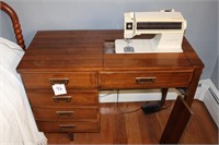 Sewing Machine With  Cabinet