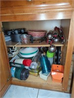 CONTENTS OF LOWER CABINET