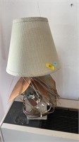 Birdhouse table lamp