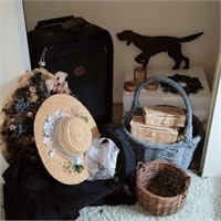 Luggage, Cameras, Baskets, Wood Retriever Dog