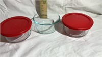 3 Pyrex containers (1 missing lid)