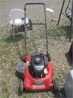 133) Murray 22" push mower-ran last year