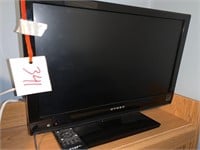 SMALL FLAT SCREEN WITH REMOTE