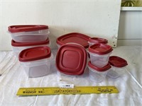 Rubbermaid Storage Containers Lot - Look New!