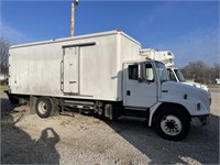 2002 Freight Liner refrigerated truck (#1)