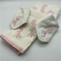 Embroidered 4 Piece Towel Set