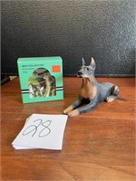 new bone China cat family and Doberman dog statue
