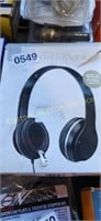 WIRED STEREO HEADPHONES