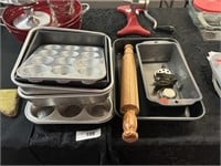 Lot Of Assorted Kitchen Items