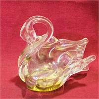 Decorative Glass Swan (4 1/2" Tall)
