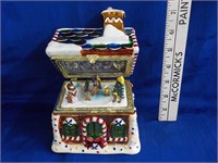 Gingerbread house music box