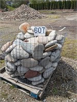Pallet of Creek Bed Flat Stone