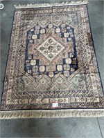 5’ x 7’ area rug