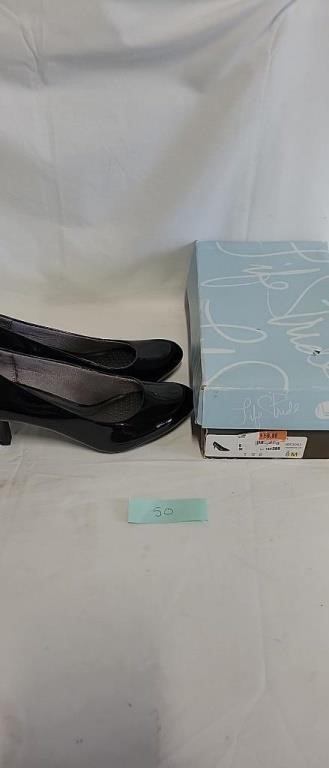 Life stride heels size 8m