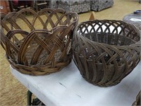 2 Vintage baskets open tops