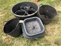 8 RUBBER FEED CONTAINERS