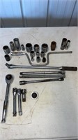 Various Ratchet W/Sockets