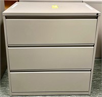 File Cabinet, 3 Drawers