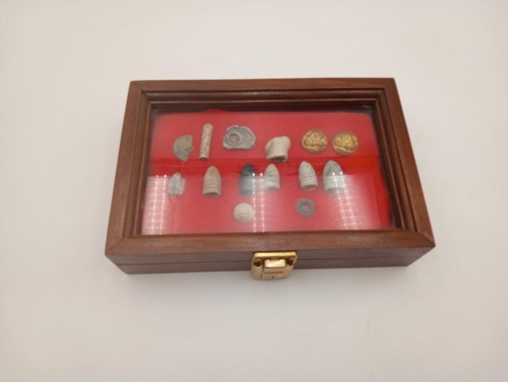 14 Civil War Relics Bullets Military button & Case