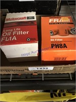 PAIR OF PH8A OIL FILTERS