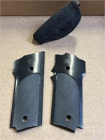 Smith and Wesson Crips 4.75” x 1.75” and Medium