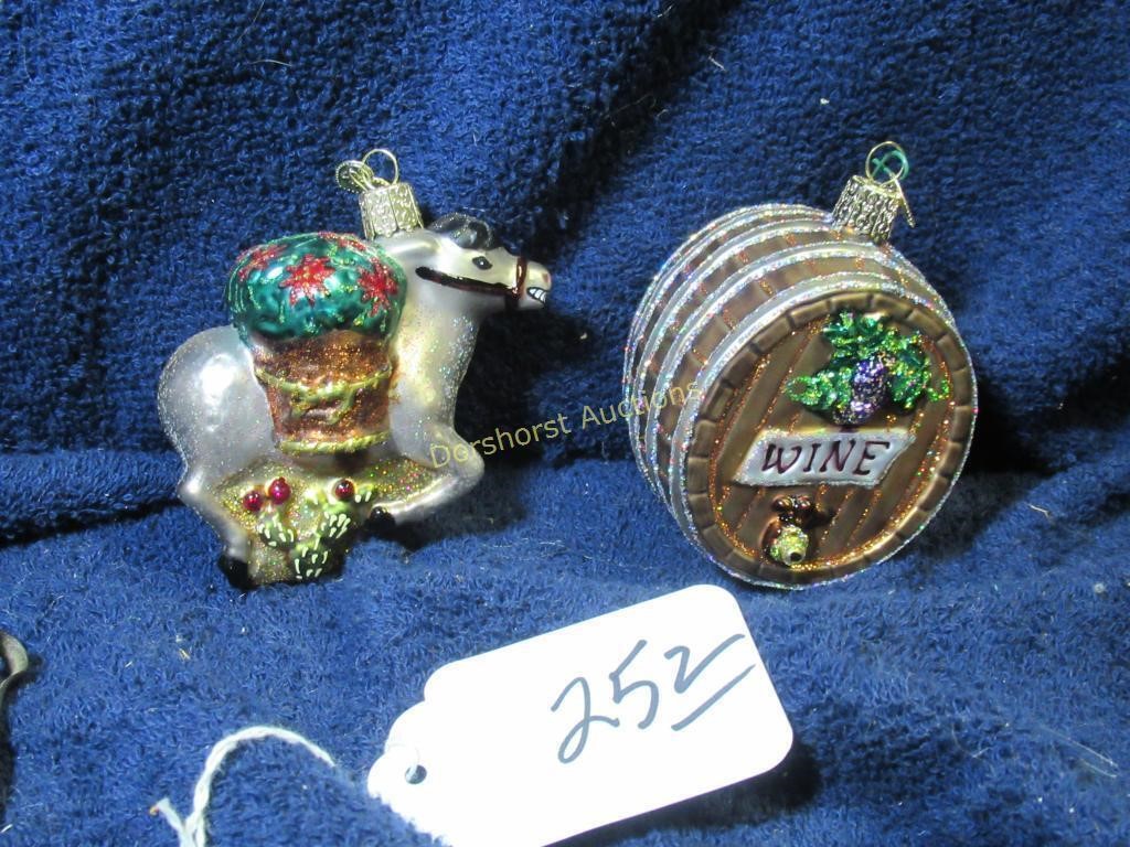(2) OLD WORLD CHRISTMAS GLASS ORNAMENTS