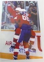 Wayne Gretzky - Team Canada Poster 11 x 17