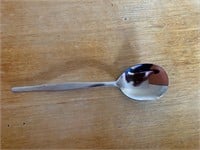 Approx 24 Stainless Steel Soup Spoons