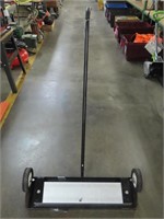 Rolling Magnet 26"W