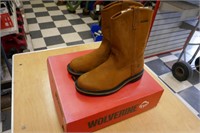 NEW WOLVERINE-FOSTER SIZE 10M PULL ON BOOTS