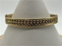 10K Yellow Gold Woven Texture Clasp Bracelet