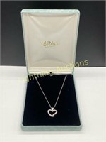 DEVONS JEWELER'S 14K GOLD DIAMOND HEART PENDANT