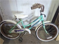 Vintage Teal Bicycle with White Detailing