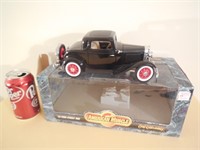 Ertl 1932 Ford Street Rod 1:18 Die Cast *Has been