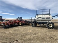 40' 2005 Bourgault 5710 Air Drill