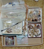 COSTUME JEWELRY / BR1