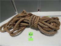 Heavy rope; approx. 1 1/8" (?); buyer confirm len