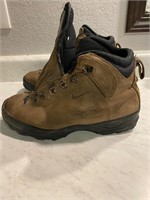 Vintage 1997 Nike ACG Boots