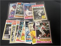 (12) 1976 Topps Stars & Rookies- Aaron, Eckersley