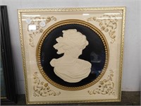 FRAMED CAMEO 3D