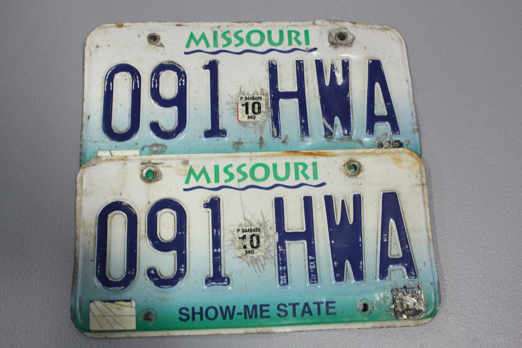 2 MISSOURI LICENSE PLATES