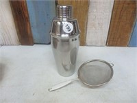 Drink Mixer with Strainer