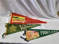 Tourist Collectible Pennants