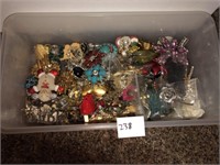 Box of Costume Jewelry (Brooches/Pins)