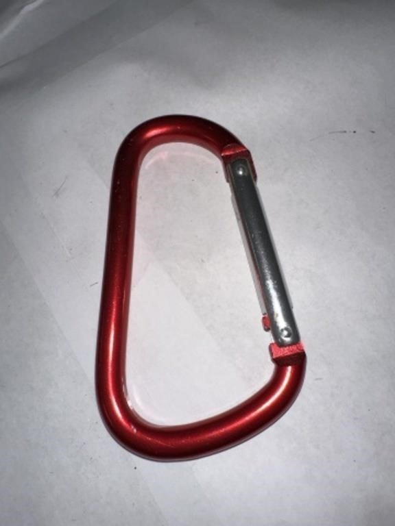 RED CARABINER CLIP