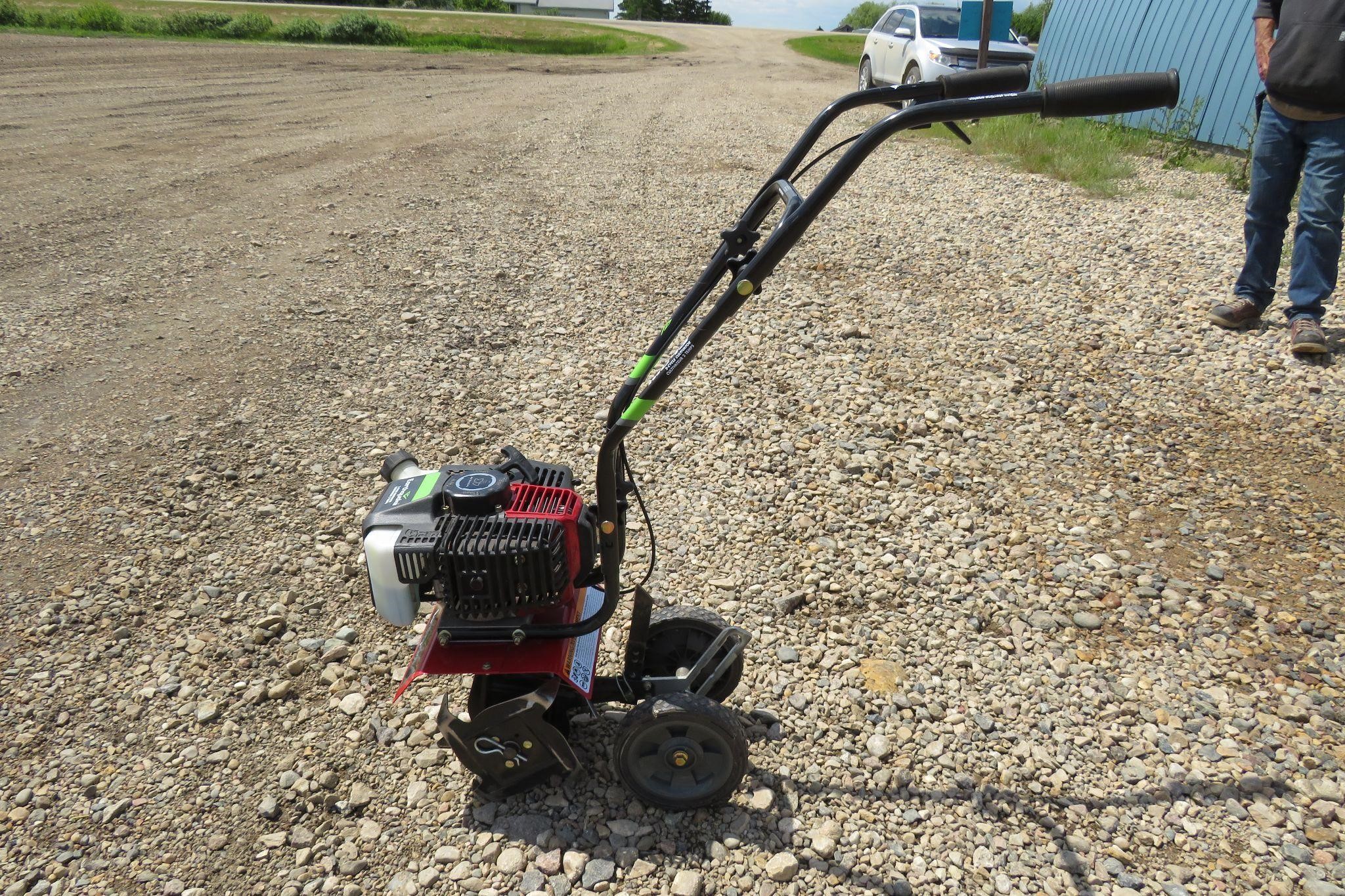 EARTHQUAKE ROTOTILLER 43CC 2 STROKE RUNNING