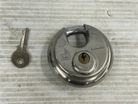 Shurgard stainless steel lock with key