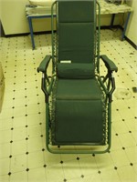 2 Green gravity Chairs