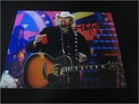 AUTHENTIC TOBY KEITH SIGNED 8X10 PHOTO COA